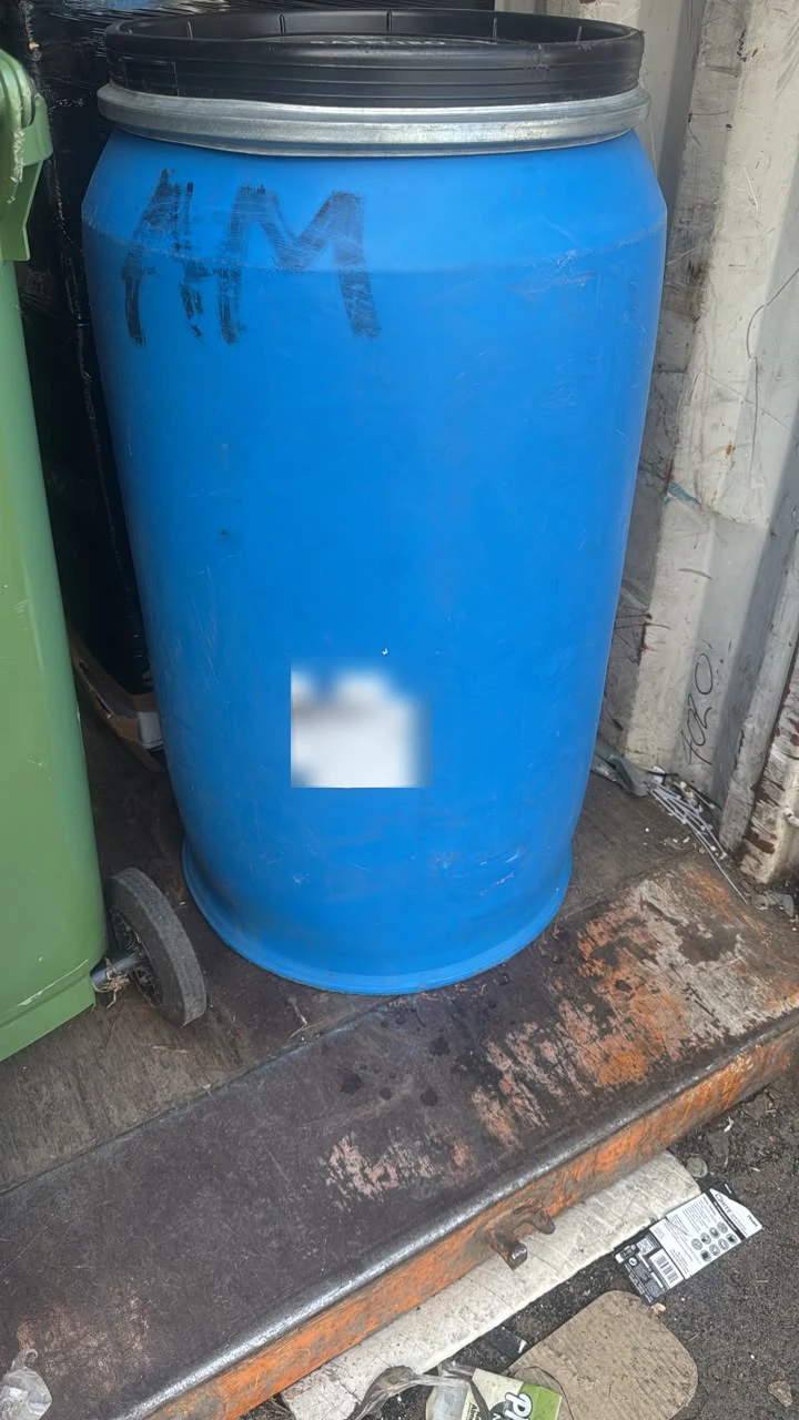 45-55 gallon blue shipping barrel with locking ring lid, £120 to ship to Nigeria