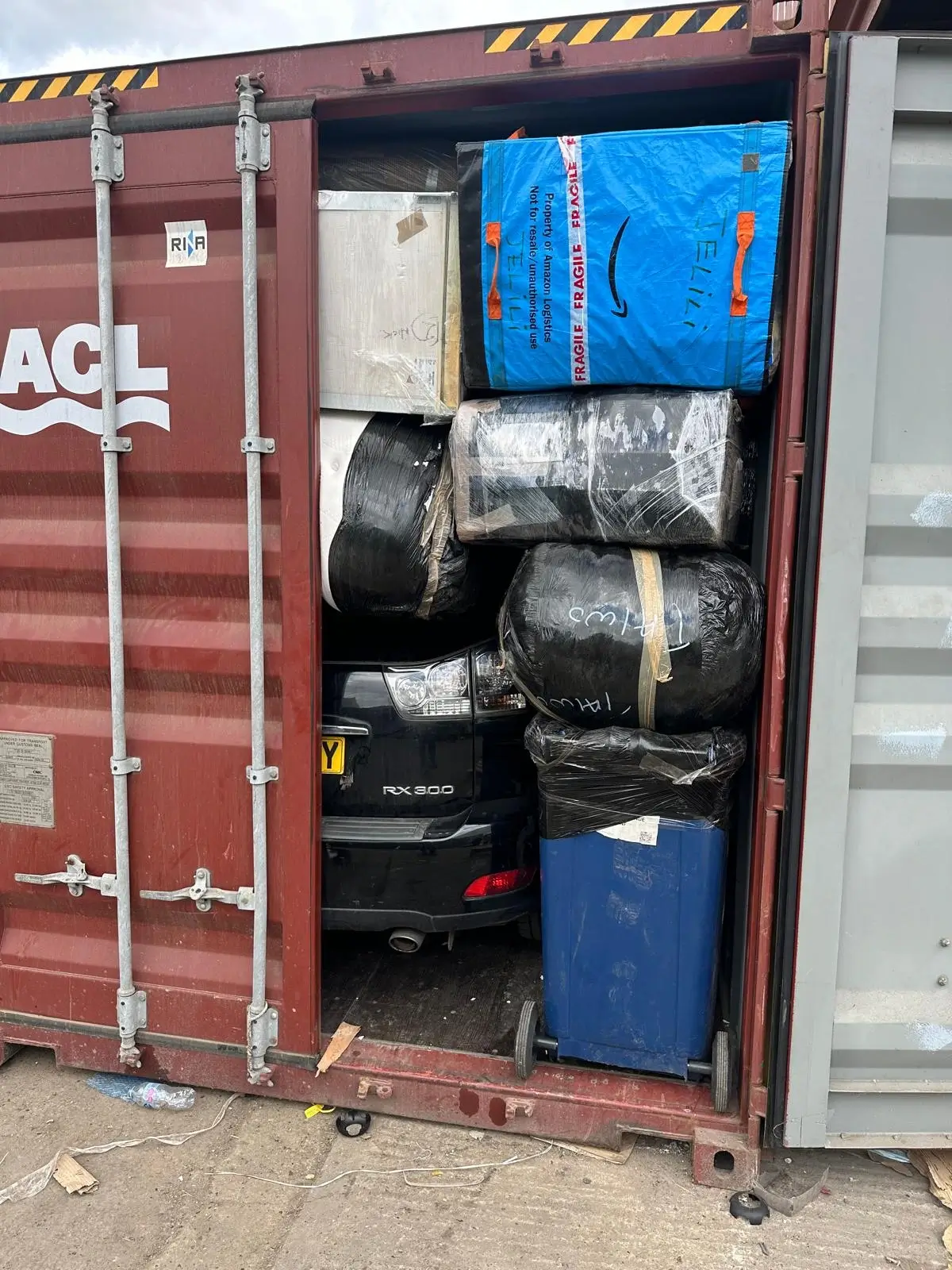 40ft container fully loaded and sealed ready for sea cargo shipping UK to Nigeria